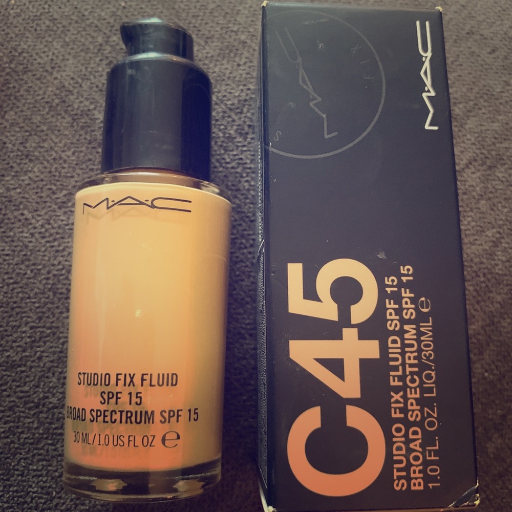 MAC C45 Studio fix fluid used only couple times!🌸